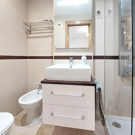 Lovely In With Wifi Apartment